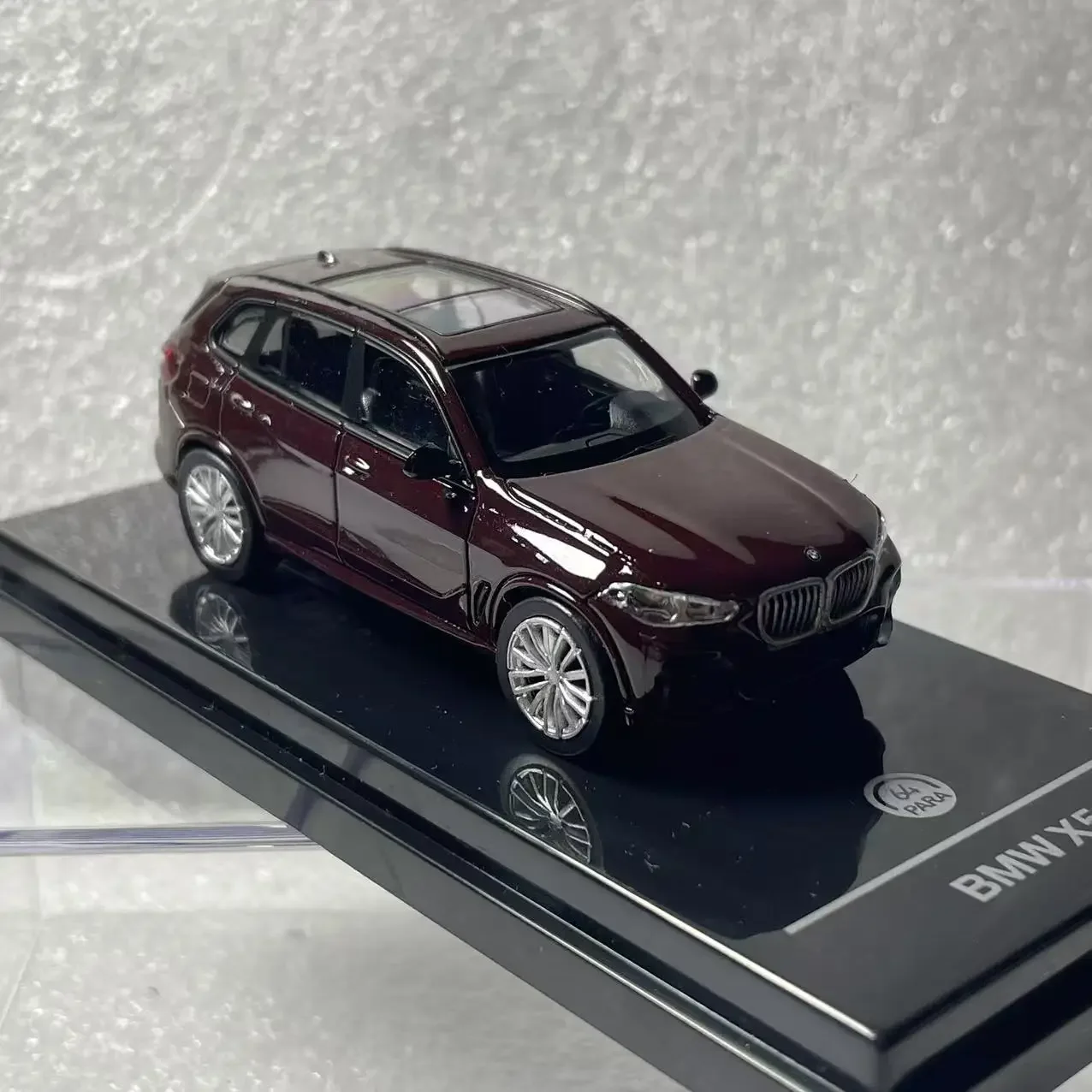 Dark Blue BMW X5 G05 1/64 Scale Die-Cast Model 4 Dark Blue BMW X5 G05 1/64 Scale Die-Cast Model - Image 4