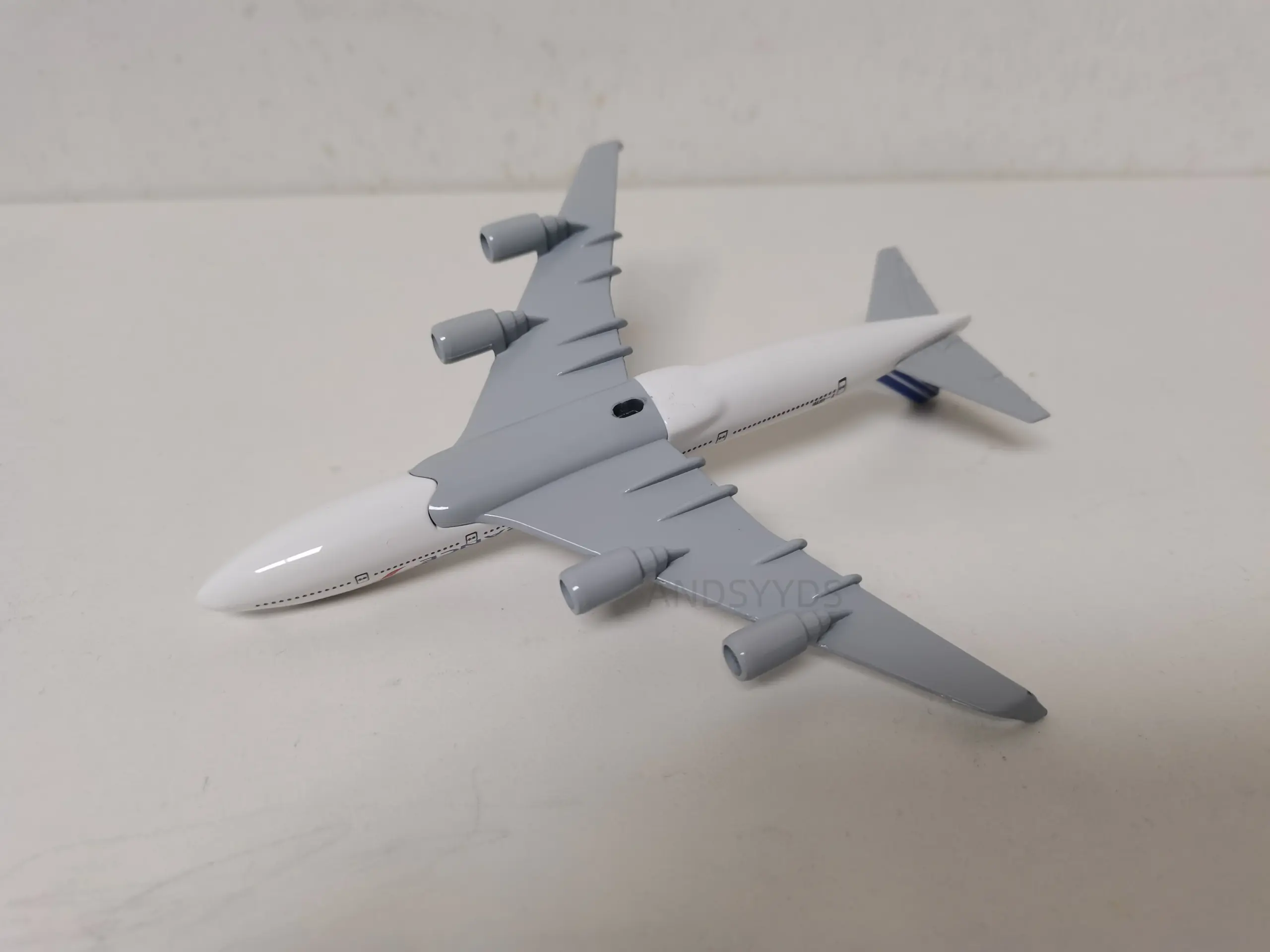 Air France B747 Die-Cast Model Airplane, 16cm 5 Air France B747 Die-Cast Model Airplane, 16cm - Image 5