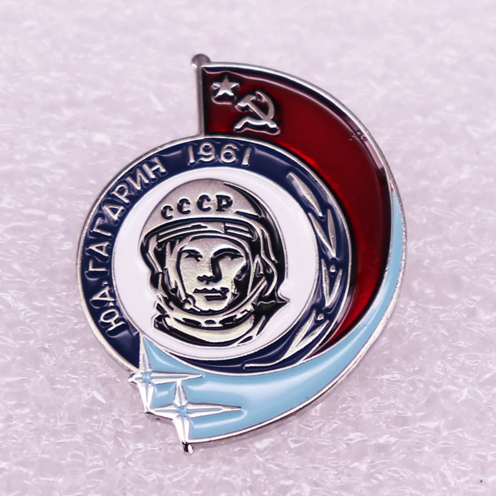 CCCP Russia Space Badge Brooch 3 cm 4 CCCP Russia Space Badge Brooch 3 cm - Image 4