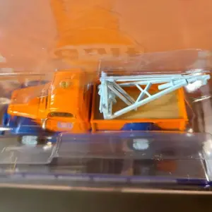 Vintage 1947 Power Wagon Wrecker Diecast Model 10 S9a229274f3074aebbcf3cdacbc065d95o