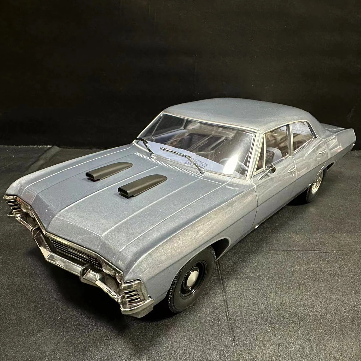 Greenlight 1967 Chevrolet Impala Model, 1/18 Scale 2 Greenlight 1967 Chevrolet Impala Model, 1/18 Scale - Image 2