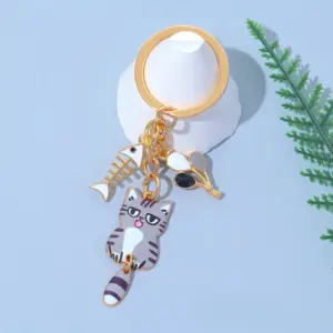 Cute Wagging Tail Cat Keychain with Fishbone Charm 16 S9ada39e4612a443480ff6bd5961fe10e9