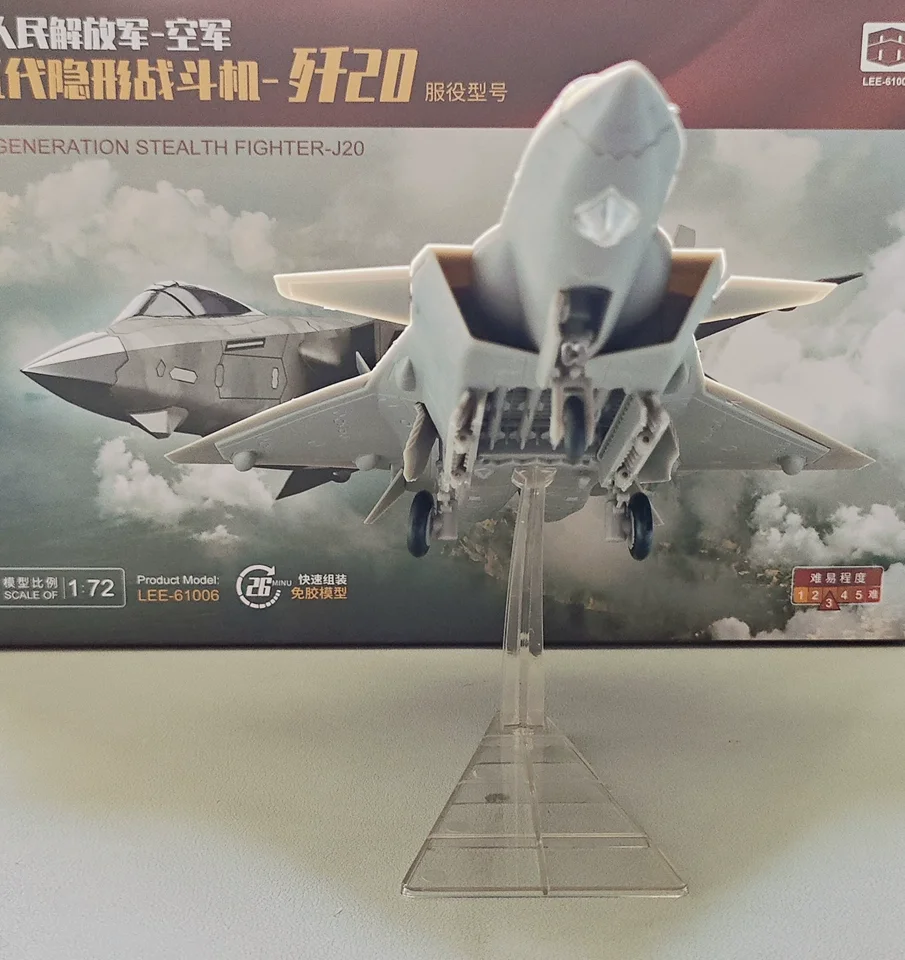 1/72 PLA J-20 Stealth Fighter Model 2 1/72 PLA J-20 Stealth Fighter Model - Image 2