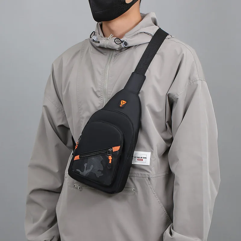 Bugatti-Inspired Portable Shoulder Bag for Enthusiasts 5 Bugatti-Inspired Portable Shoulder Bag for Enthusiasts - Image 5