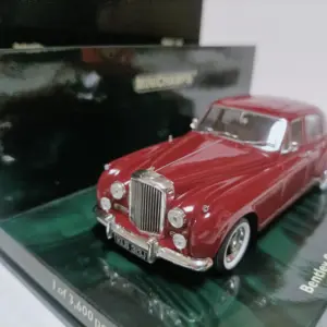 1955 Bentley S1 Flying Spur Diecast Model in White 7 S9c594a20bd7a441d9f67eac52eed4530e