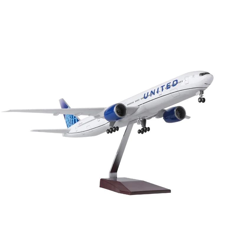 United Airlines B777 47cm Scale Aircraft Model 4 United Airlines B777 47cm Scale Aircraft Model - Image 4