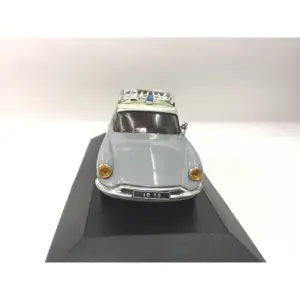 Vintage Citroën ID 19 Ambulance Diecast Model 1:43 9 S9d4c98ad7f1c4e108bfe2ca25070b1abx