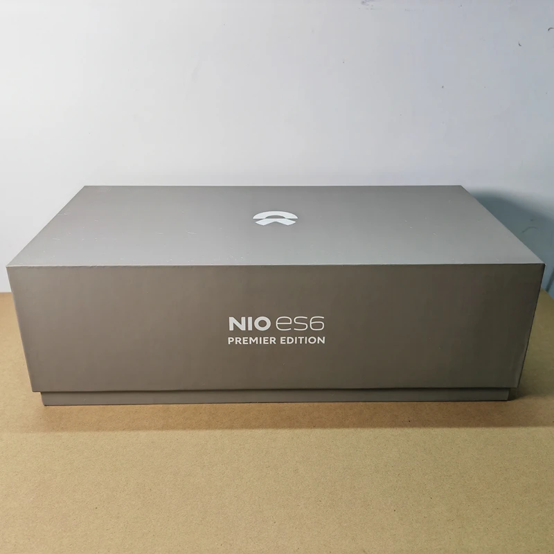 White NIO ES6 SUV 1:18 Scale Model Collection 6 White NIO ES6 SUV 1:18 Scale Model Collection - Image 6