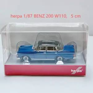 1:87 Scale Mercedes-Benz 200 W110 Diecast Model