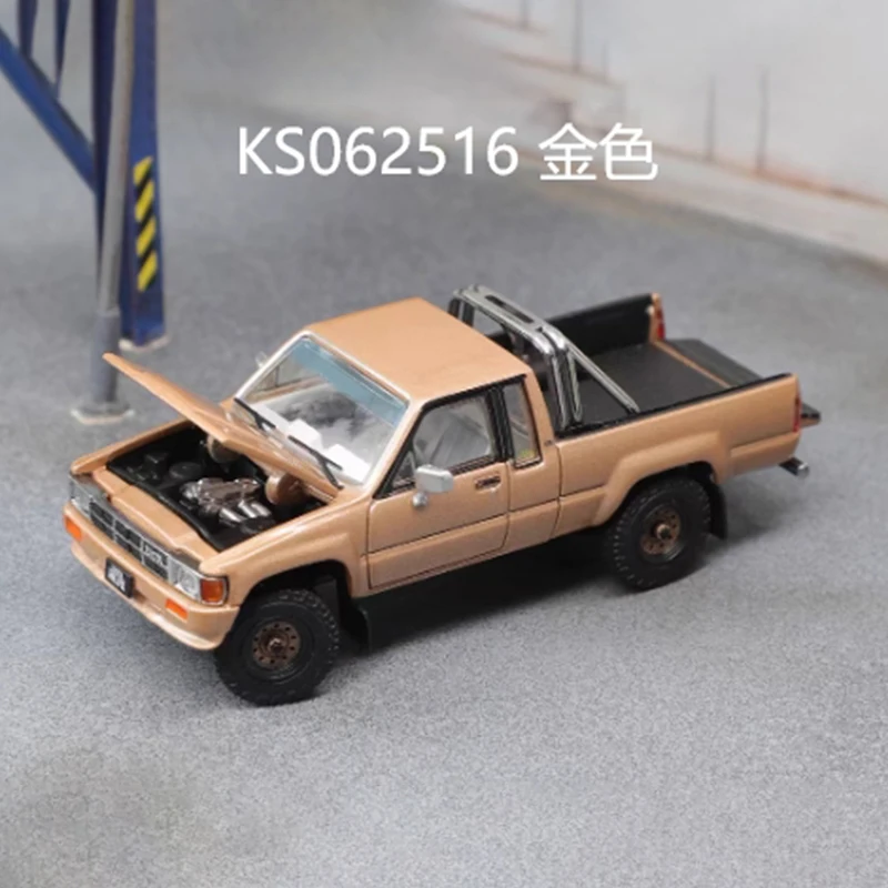 1/64 Scale Toyota Hilux SR5 Diecast Model 7 1/64 Scale Toyota Hilux SR5 Diecast Model - Image 7