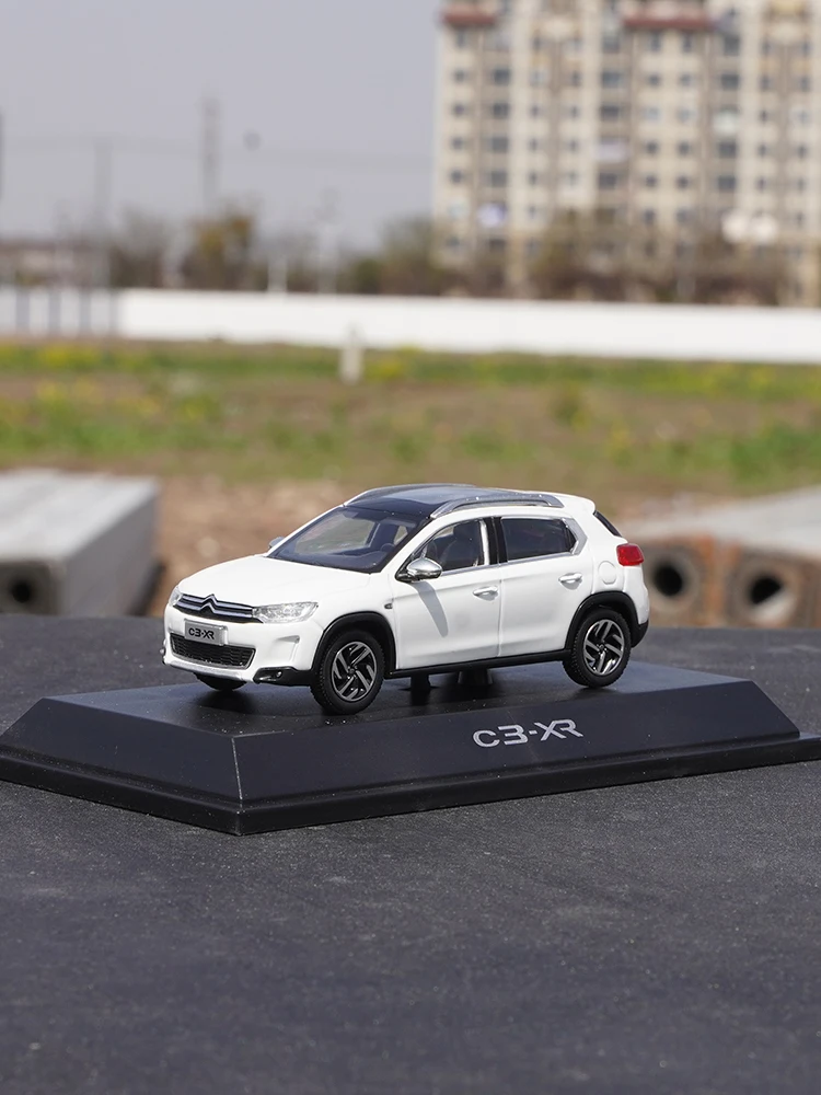 Citroen C3 XR 1:43 Diecast Model Car</br> 3 Citroen C3 XR 1:43 Diecast Model Car</br> - Image 3