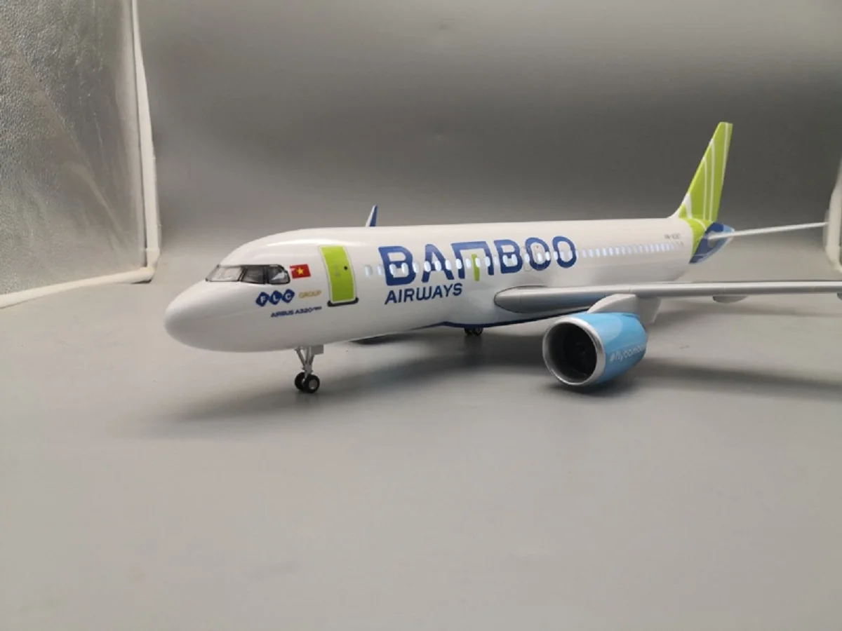 Airbus A320 Bamboo Airlines Model with LED Lights 2 Airbus A320 Bamboo Airlines Model with LED Lights - Image 2