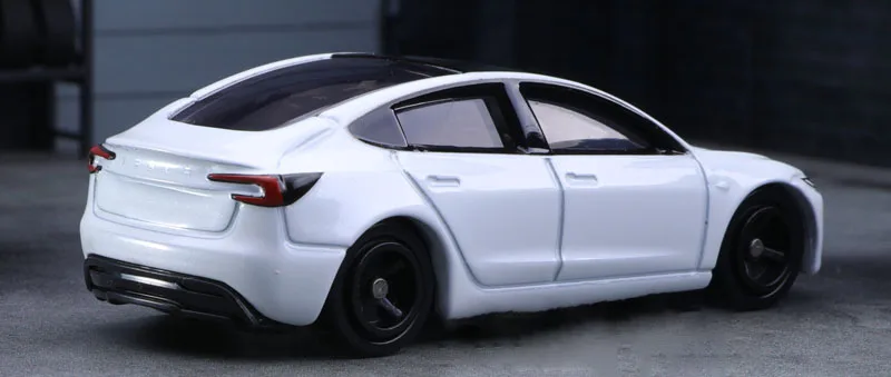 Miniature Alloy Car Model 3 in 1:60 Scale 6 Miniature Alloy Car Model 3 in 1:60 Scale - Image 6