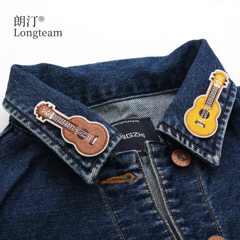 Vibrant embroidered guitar patch AS-007 3 Vibrant embroidered guitar patch AS-007 - Image 3