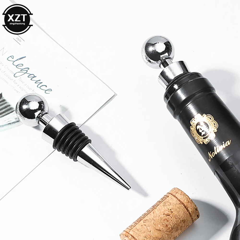 Elegant Vacuum Wine Stopper with Silver Finish 2 Elegant Vacuum Wine Stopper with Silver Finish - Image 2