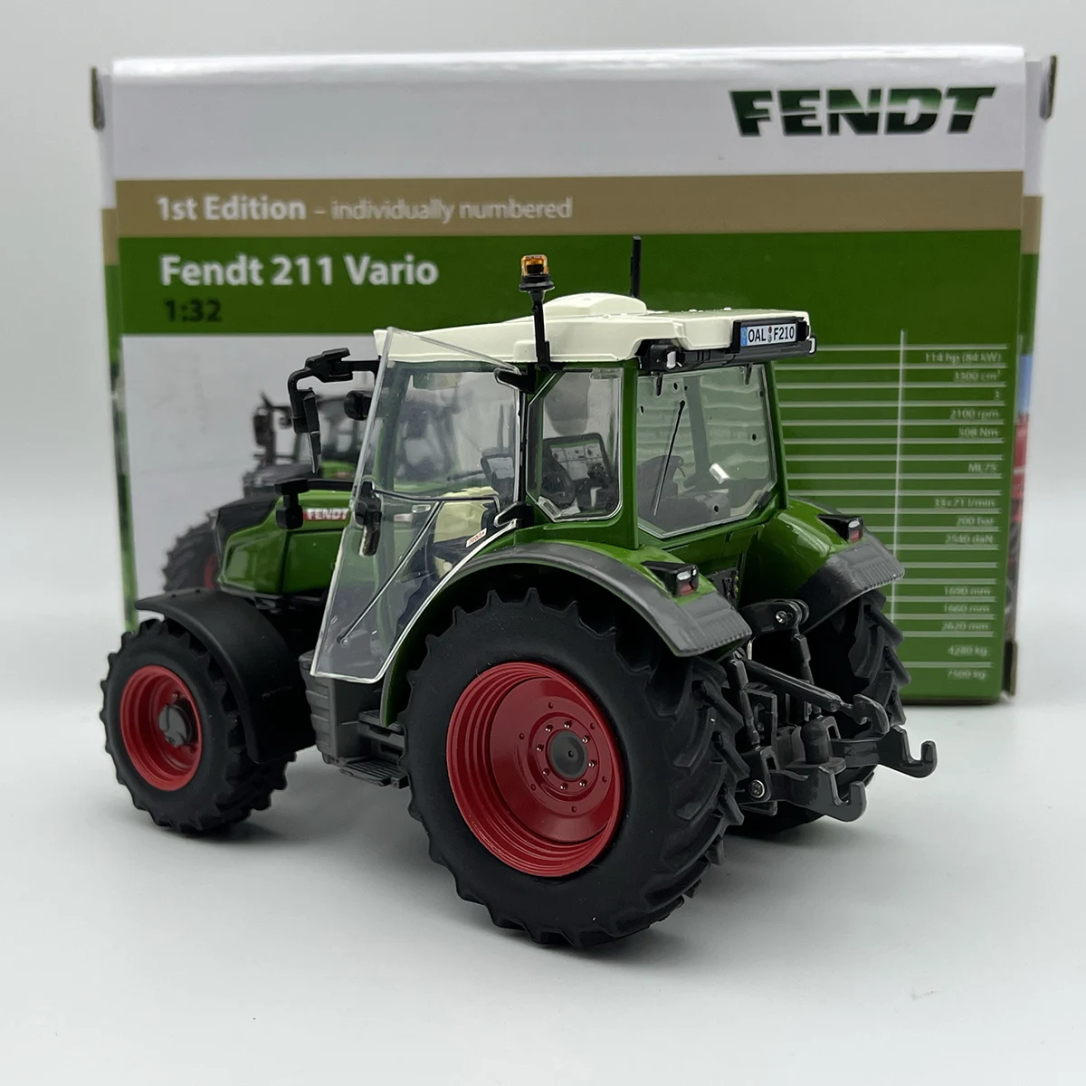 FENDT 210 V Vario Diecast Model 1:32 Scale 4 FENDT 210 V Vario Diecast Model 1:32 Scale - Image 4