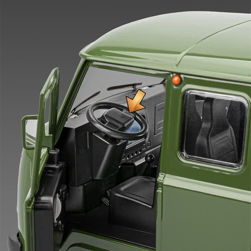 1/18 Scale UAZ Traveler Diecast Model 5 1/18 Scale UAZ Traveler Diecast Model - Image 5