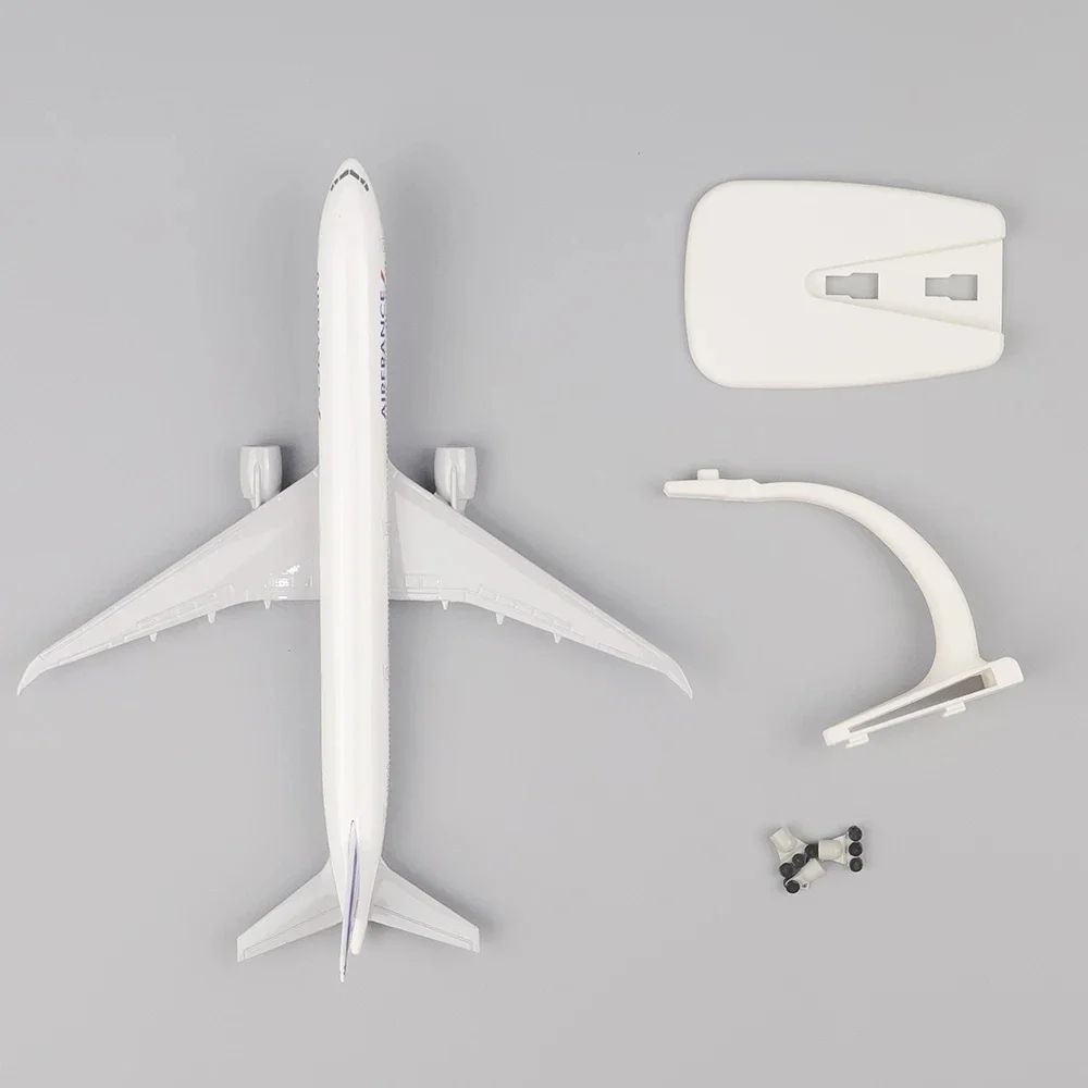 Air France Boeing 777 Diecast Model 1:400 Scale 5 Air France Boeing 777 Diecast Model 1:400 Scale - Image 5
