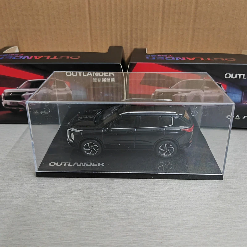 1/43 Mitsubishi Outlander Diecast Model SUV 7 1/43 Mitsubishi Outlander Diecast Model SUV - Image 7