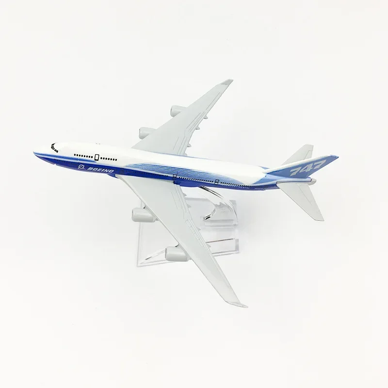 Boeing 747 Prototype Scale Model 1/400 4 Boeing 747 Prototype Scale Model 1/400 - Image 4