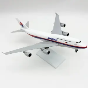 Malaysia Airlines B747 Scale Model 30cm 9 Sa676a7016bf14b5d90dfc446d4664fc1l