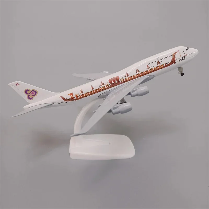 20cm Boeing 747 Thai Dragon Boat Model 4 20cm Boeing 747 Thai Dragon Boat Model - Image 4