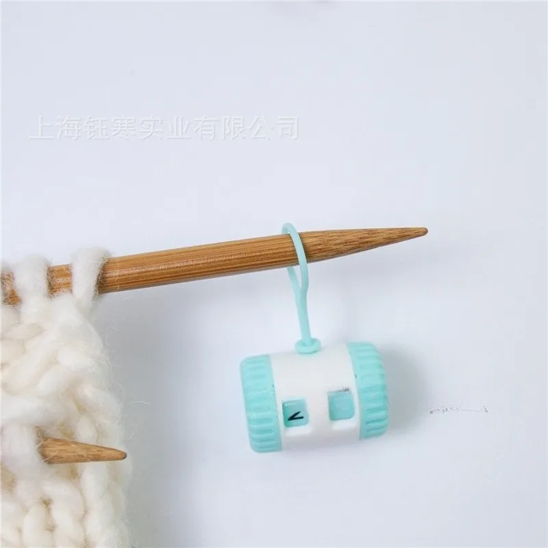 Set of Four Handheld Knitting Stitch Counters 3 Set of Four Handheld Knitting Stitch Counters - Image 3