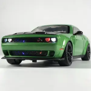 Green Dodge Challenger Hellcat Diecast Model 1:24 Scale 15 Sa7fca33572c544138315614e0f29bf594
