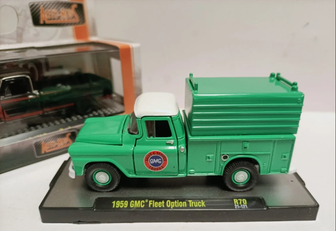 1959 GMC Fleet Option Model Diecast Display Piece 2 1959 GMC Fleet Option Model Diecast Display Piece - Image 2