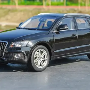 1/18 Scale Volkswagen Audi Q5 SUV Diecast Model 7 Sa8e25d8c71124cb0b0f6a14309670f09p