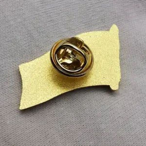 Patriotic Soviet Russia Flag Pin Alloy 2.5cm x 3cm 7 Sa9474020f2ce4498b3f22d29134624b4g