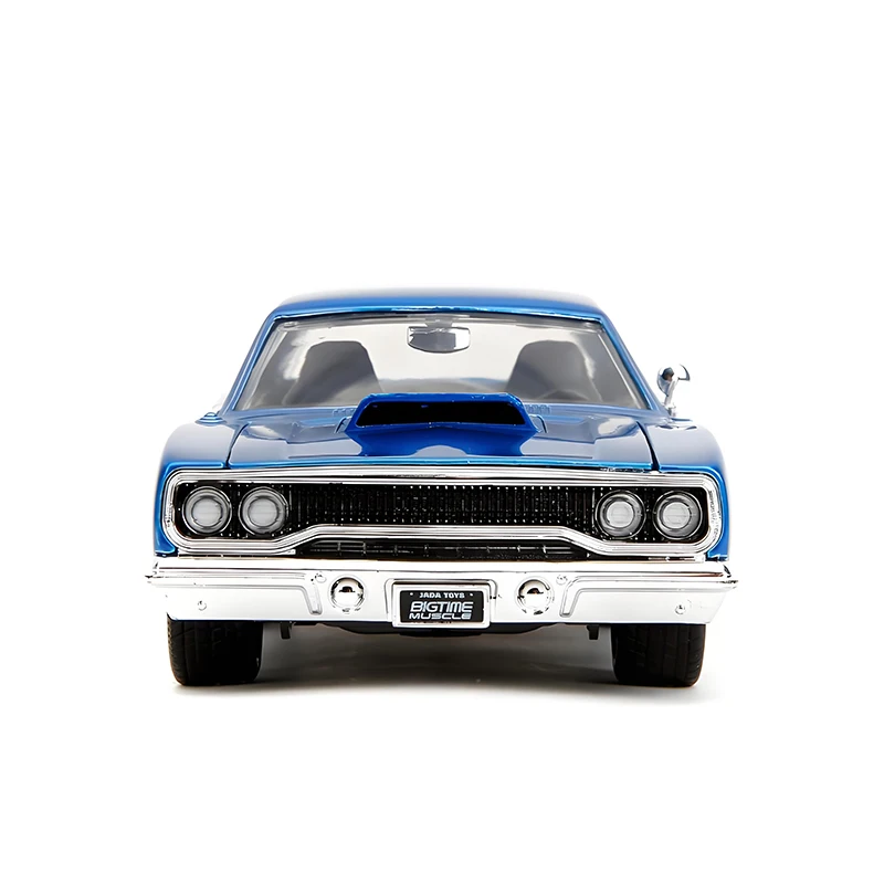 1970 Plymouth Road Runner Diecast Model 4 1970 Plymouth Road Runner Diecast Model - Image 4