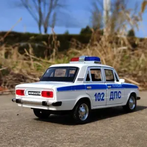1:24 Scale Police Car Diecast Model 11 Sab9f3a0e68c742489014e9d0afc6320aH
