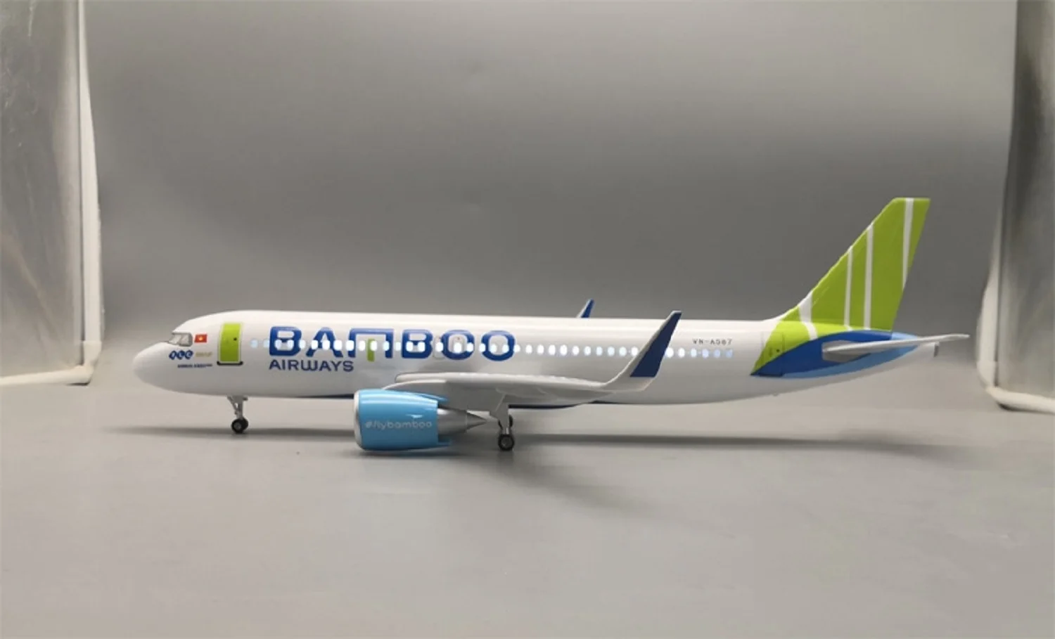 Airbus A320 Bamboo Airlines Model with LED Lights 3 Airbus A320 Bamboo Airlines Model with LED Lights - Image 3