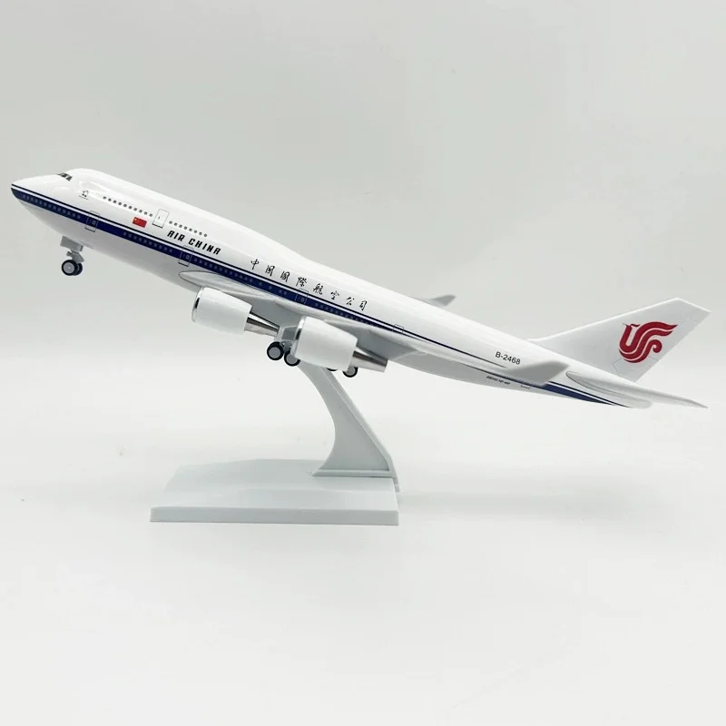 30cm Resin B747 Aircraft Model for Collectors 9 30cm Resin B747 Aircraft Model for Collectors - Image 9