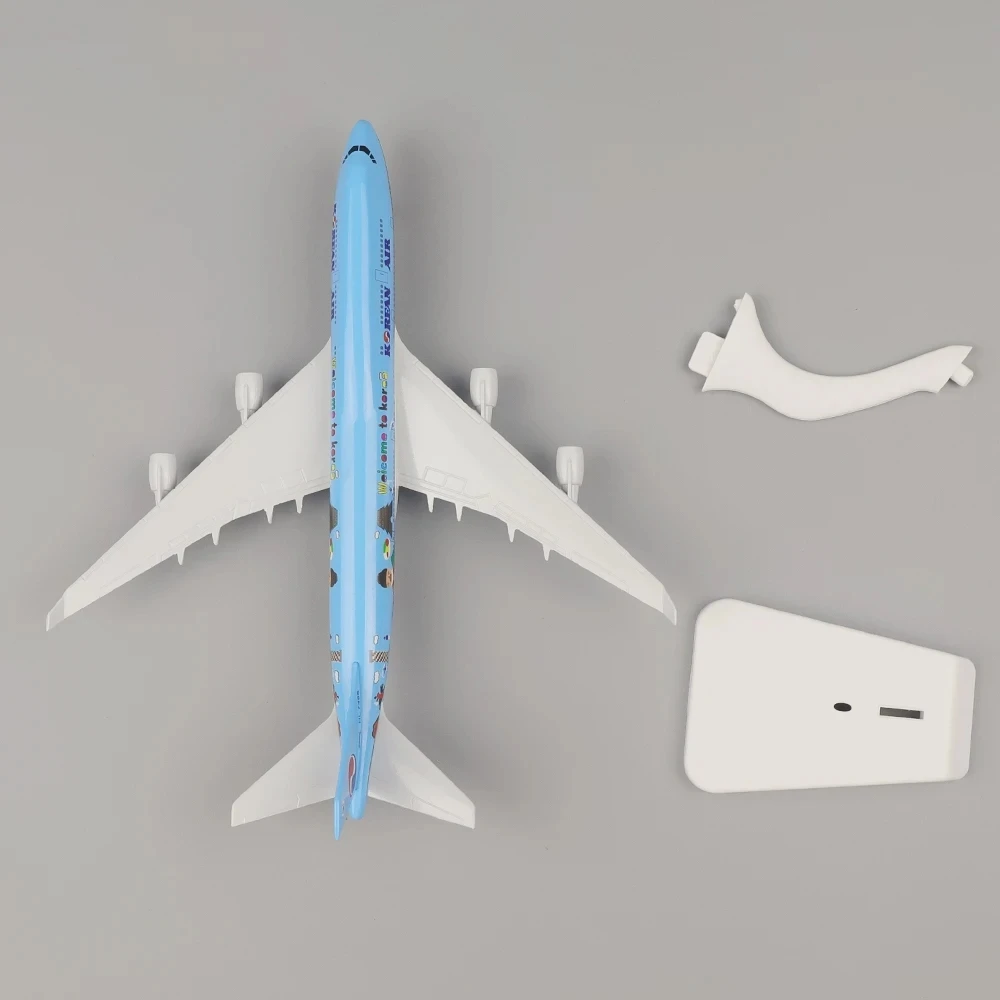 Korean Air B747 1:400 Scale Collectible Model 5 Korean Air B747 1:400 Scale Collectible Model - Image 5