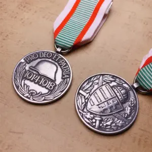 Vintage Silver WWI Commemorative Medal 10 Sadc8861c7723404fa441aaaaf1b18ea5p