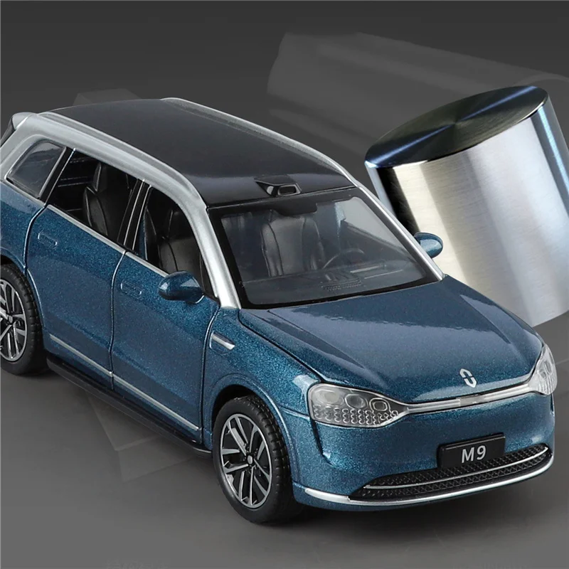 1:32 AITO M9 SUV Diecast Model in Glossy Finish 2 1:32 AITO M9 SUV Diecast Model in Glossy Finish - Image 2