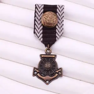 European and American Medal & Badge Pin Set 18 Sae92af3838cc4c1e8341e55972c642d5t