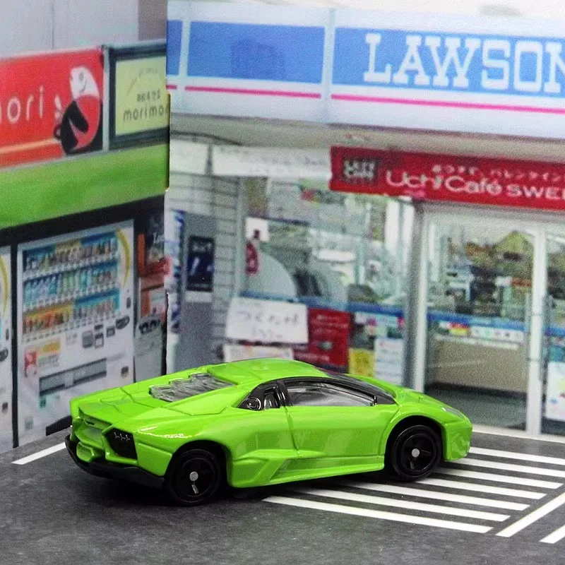 Green Lamborghini Reventon Diecast Model 7.8cm 4 Green Lamborghini Reventon Diecast Model 7.8cm - Image 4