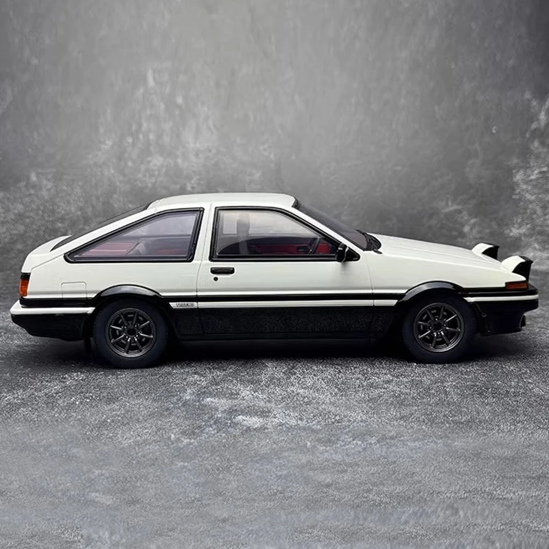 1:18 AE86 Jumping Light Edition Diecast Model 3 1:18 AE86 Jumping Light Edition Diecast Model - Image 3