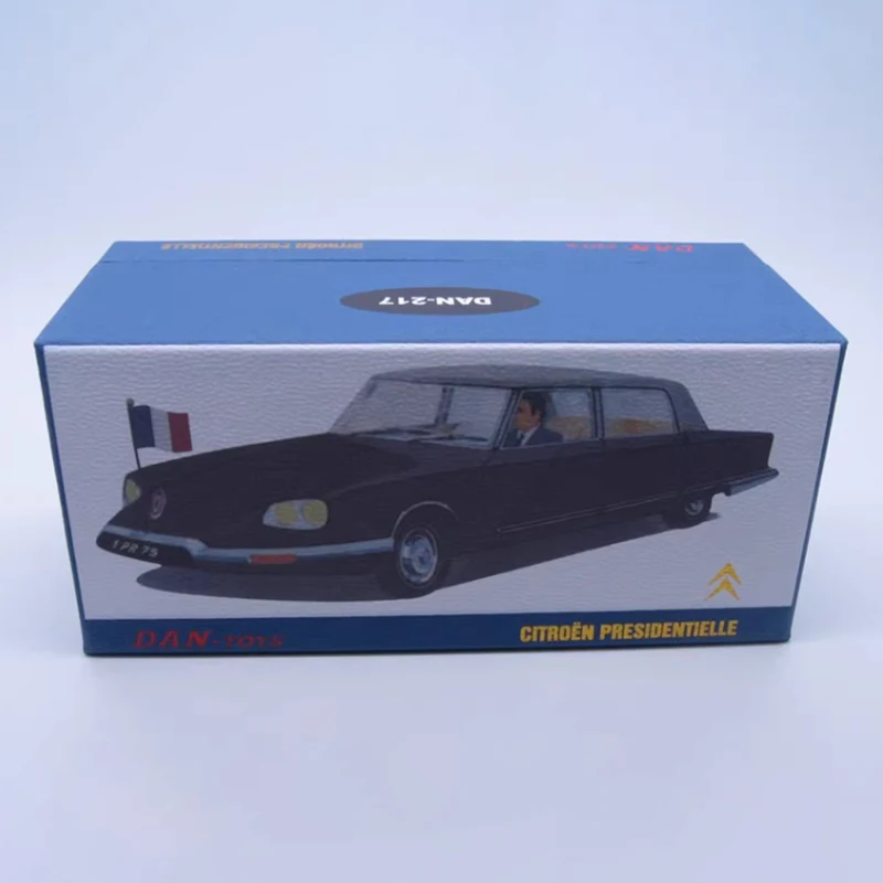 1/43 Scale Citroën DS Presidential Model 5 1/43 Scale Citroën DS Presidential Model - Image 5
