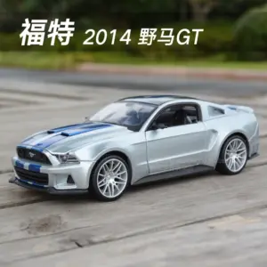 2014 Ford Mustang GT 1:24 Diecast Model in Silver 14 Sb00bfd64063645d58baf2691aa434628C