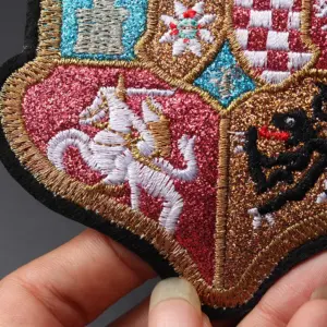 Embroidered Iron-On Patch with Heraldic Design 7 Sb01097886ccd4820a3ca2ef41dae1f5et