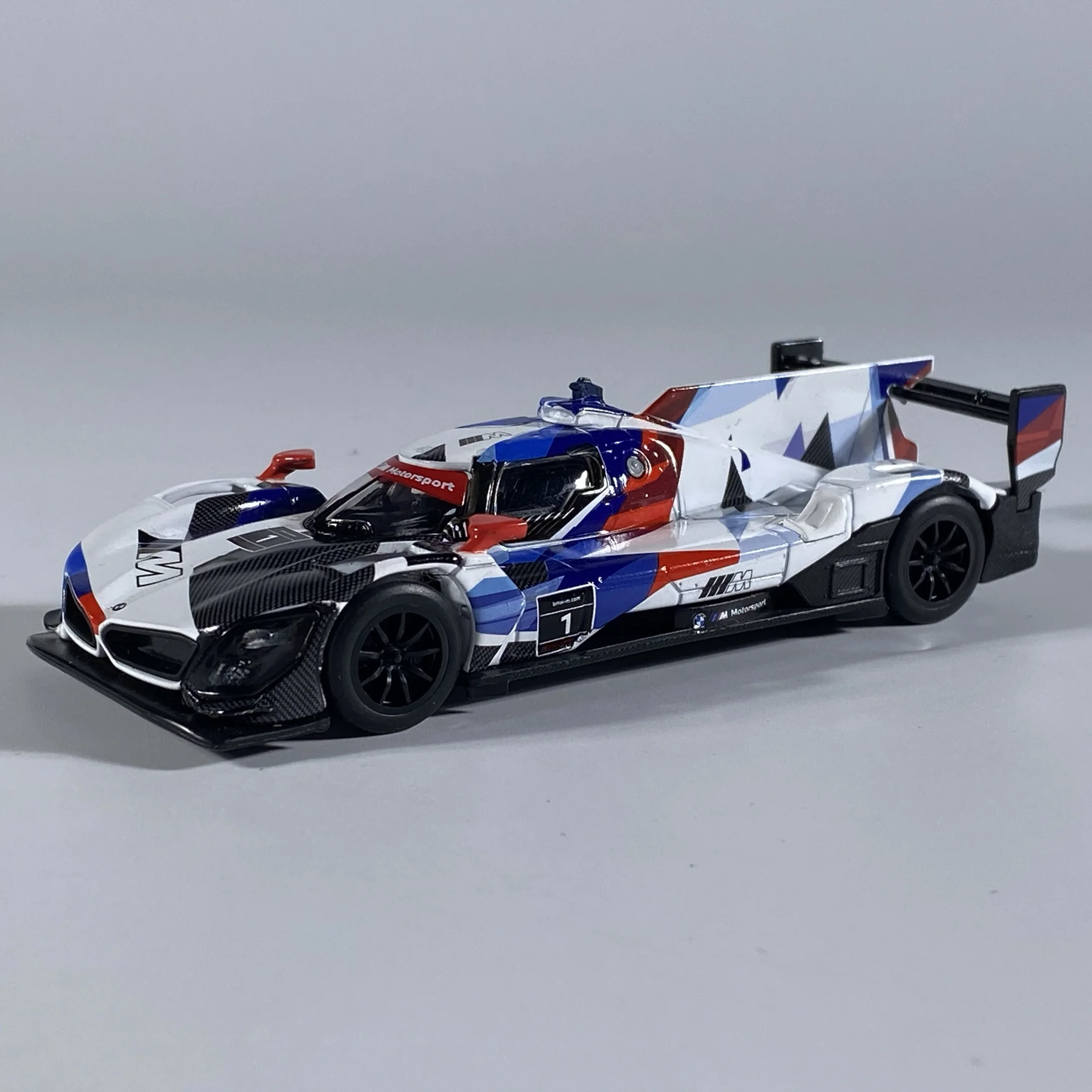 BMW M Hybrid V8 Super Racing Car Model 1:43 Scale 3 BMW M Hybrid V8 Super Racing Car Model 1:43 Scale - Image 3