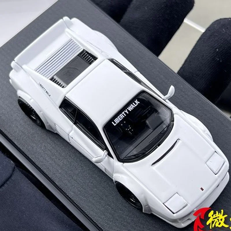 Ferrari 512TR Testarossa 1:64 Scale Die-Cast Model 3 Ferrari 512TR Testarossa 1:64 Scale Die-Cast Model - Image 3