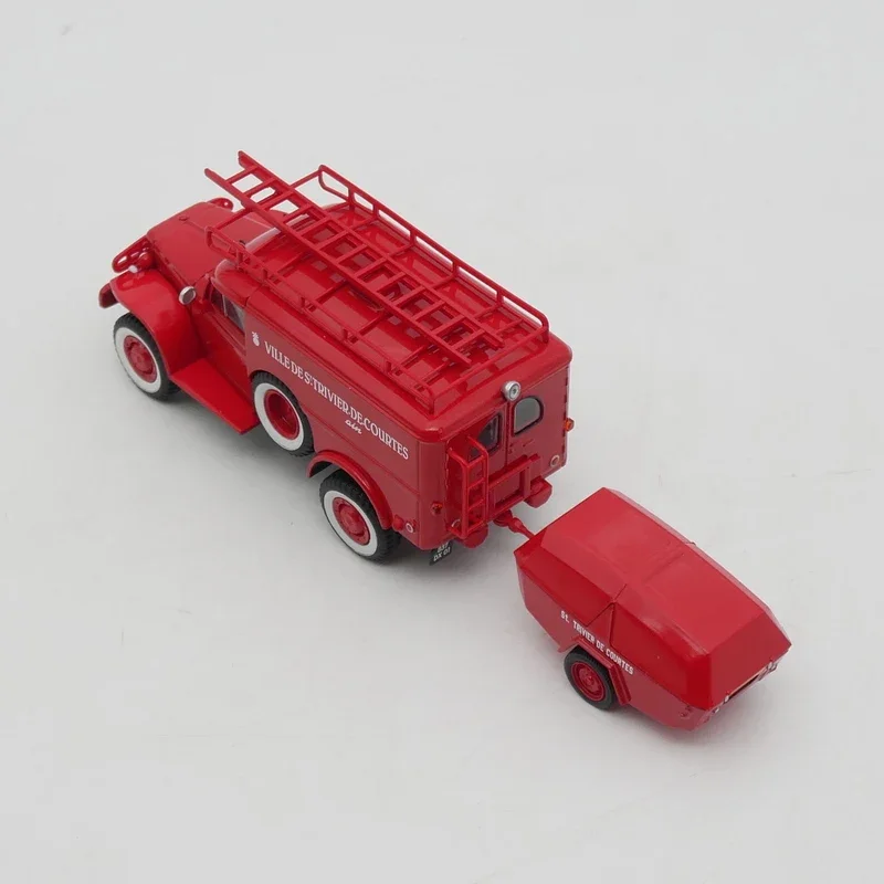 Vintage Dodge WC54 Fire Engine Diecast Model 5 Vintage Dodge WC54 Fire Engine Diecast Model - Image 5