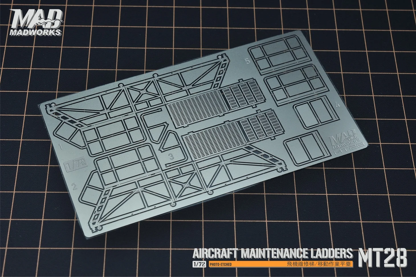 MADWORKS MT28 Aircraft Maintenance Ladder 6 MADWORKS MT28 Aircraft Maintenance Ladder - Image 6