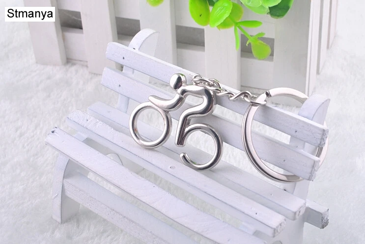 Sport-Themed Zinc Alloy Keychain Model 17033 3 Sport-Themed Zinc Alloy Keychain Model 17033 - Image 3