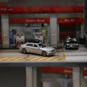 Silver Diecast S680 Sedan Model 1:64 Scale 8 Sb3ca424f88804d4fbc0429e811f9c7d8A